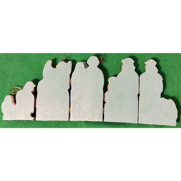 New in Box Hinged Nativity Scene Christmas Holiday Season Table Top Decoration - Picture 6 of 8